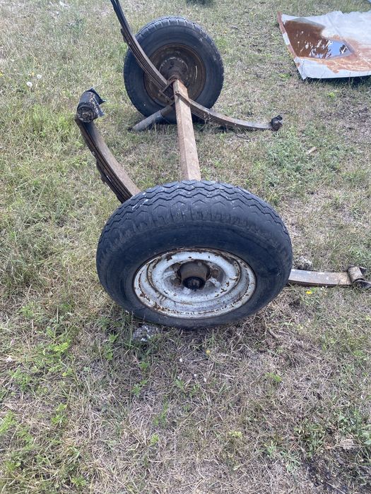 Ось ,вісь на легковий прицеп