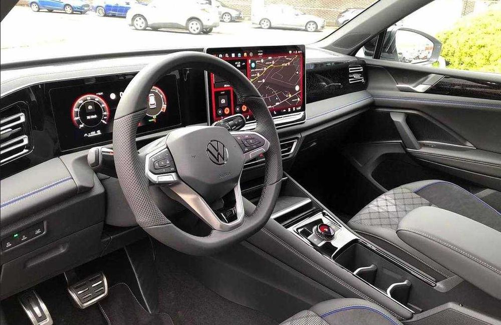 Розборка vw tiguan 2024 2025 бампер крило фара капот двері