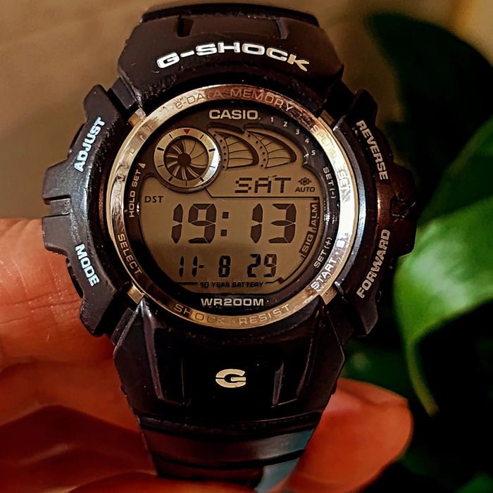 Продам різні годинники механічні кварцові чоловічі жіночі