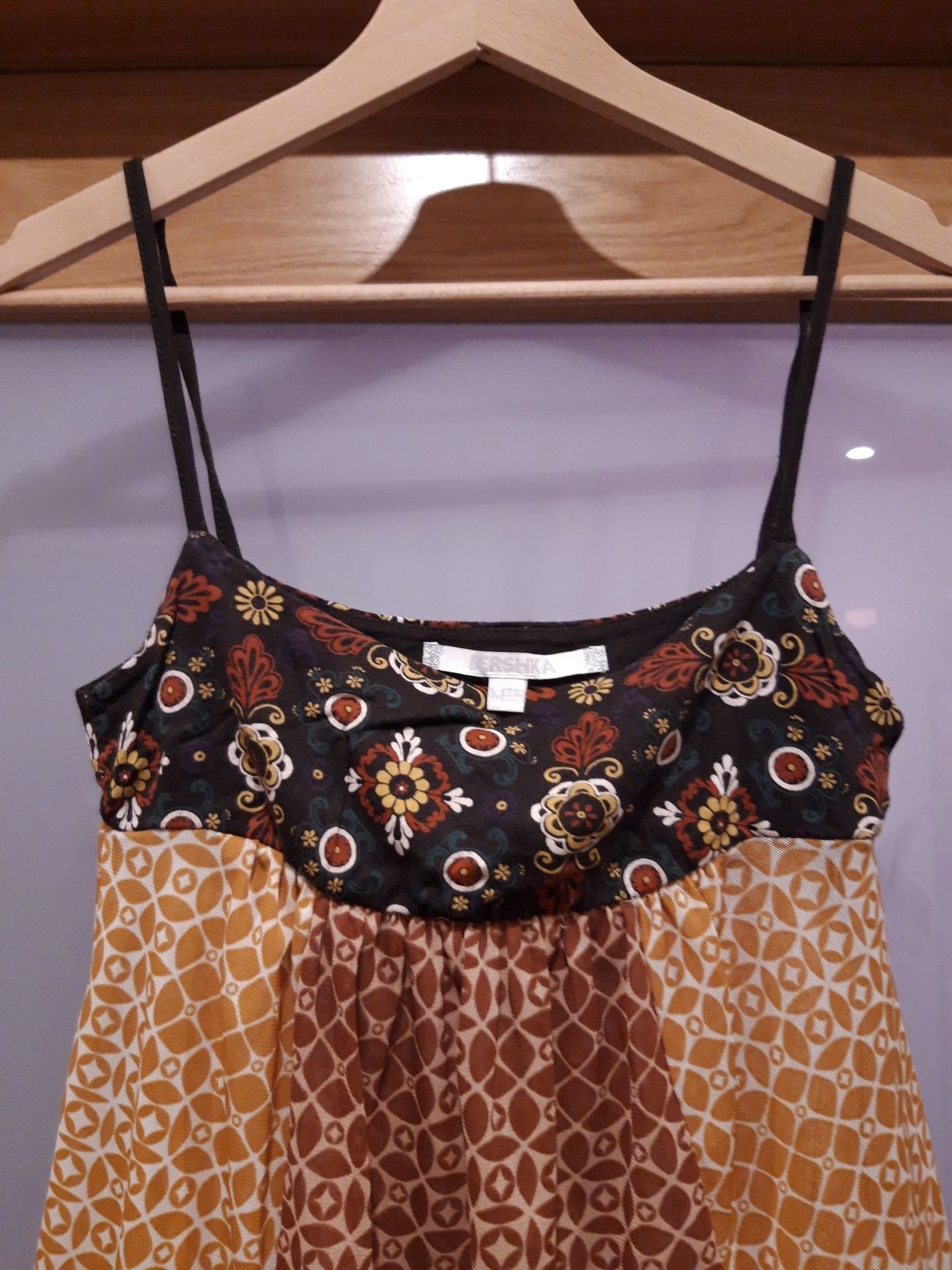 Vestido de Verão da Bershka de estilo retro (M)