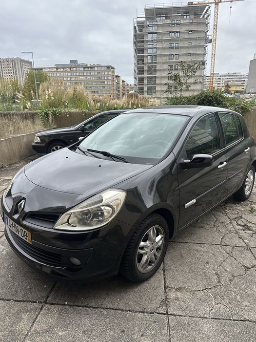 Renault Clio 3 em ótimo estado