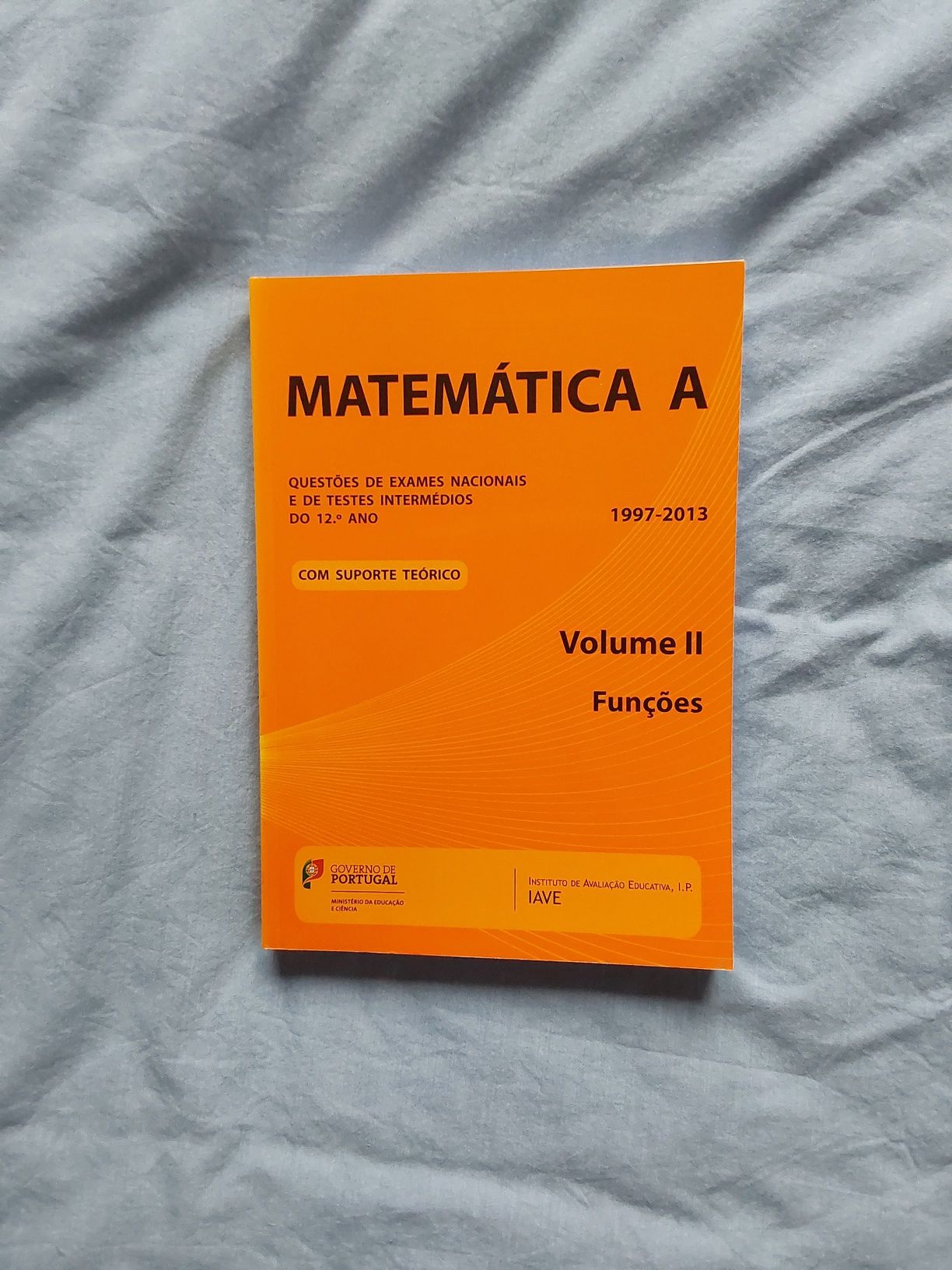 Conjunto de 3 livros IAVE Matemática A novos