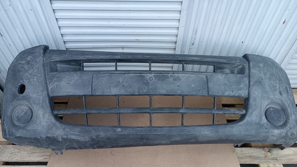 Vendo parachoque de frente Renault master ano 1998/2010