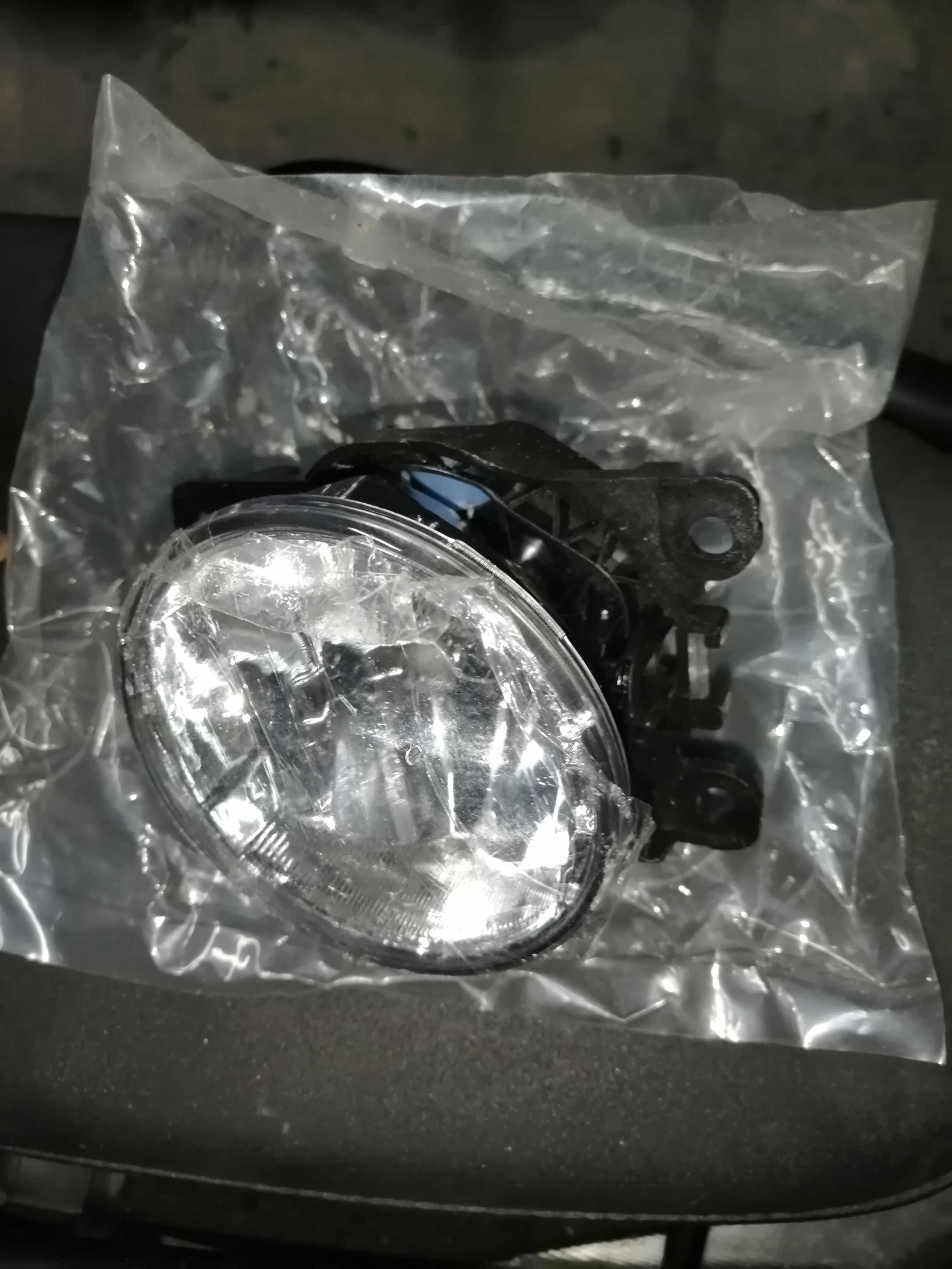 Farol de nevoeiro NOVO para Renault MEGANE IV e outros.