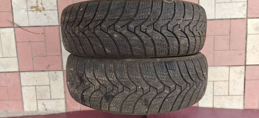 Зимние шины 205*60*R16