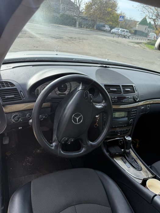 Продам мерседес е211 2.0 бензин 2006год Mercedes е211