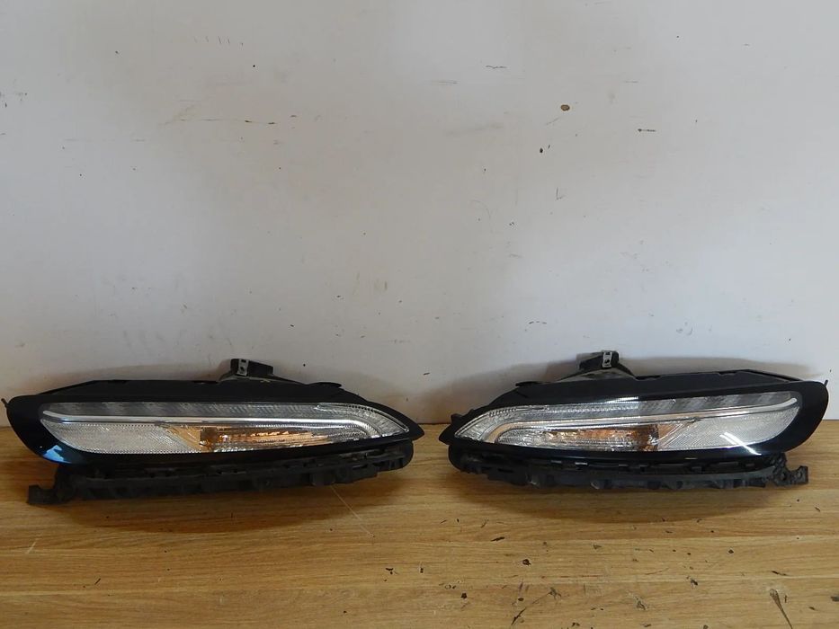 Lampa przód LED xenon Jeep Cherokee KL  V 13-18 Łuków części