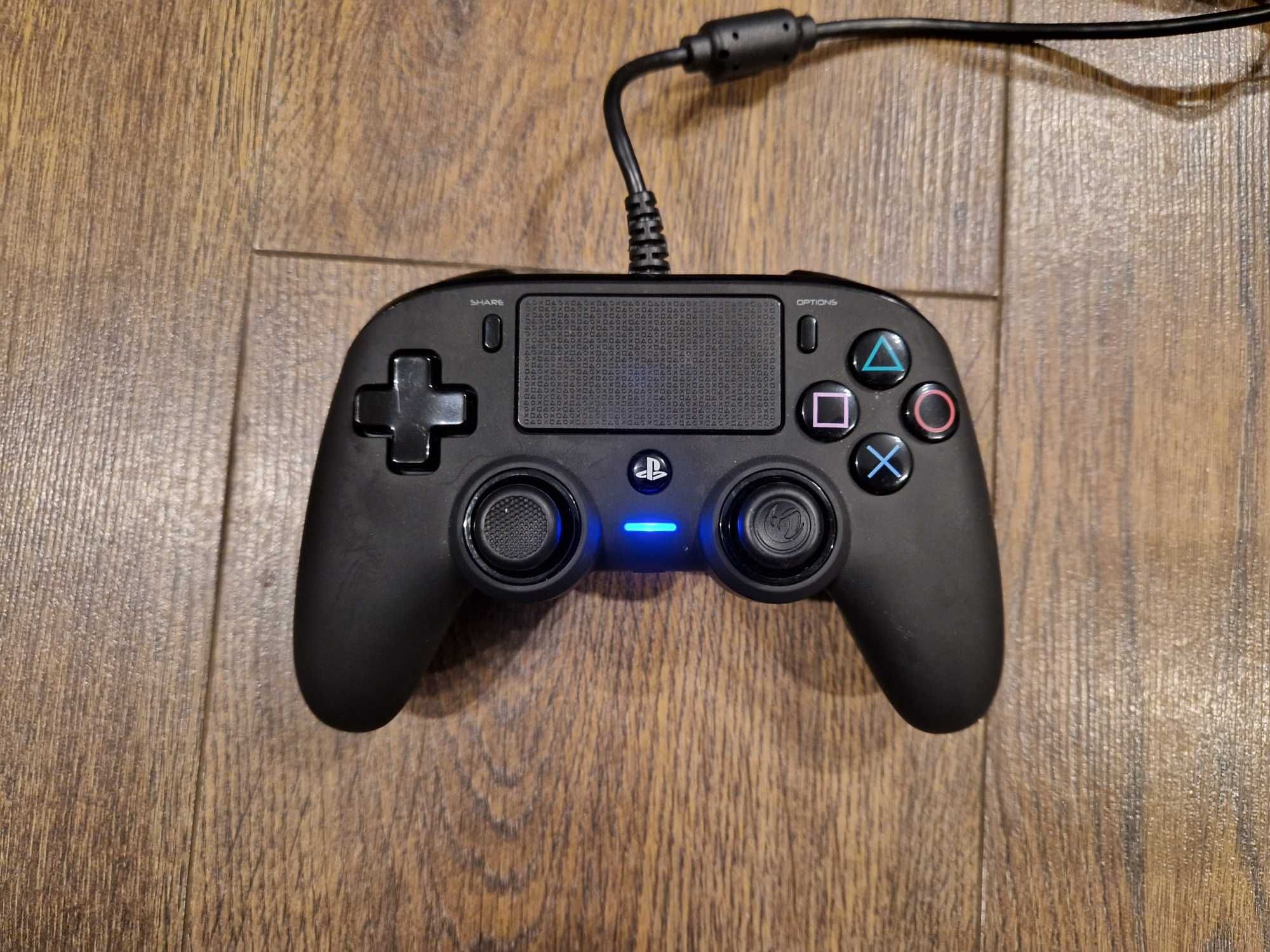 Czarny pad Nacon Wired Compact Controller – do PS4 i PC