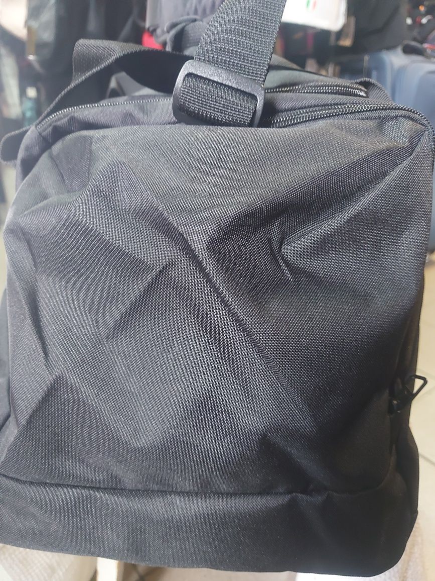 СумкаPuma Fundamentals Sports Bag M 150701