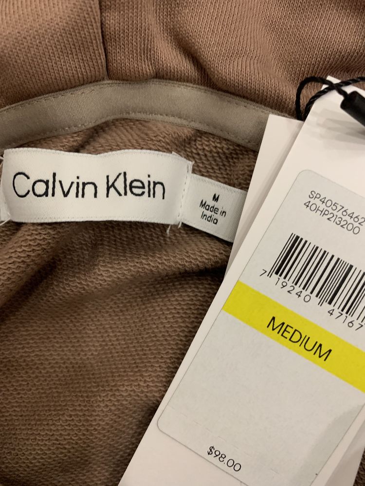 Продаю мужской свитшот Calvin Klein