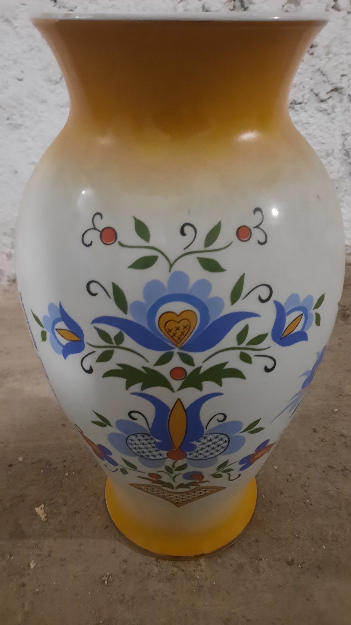 Wazon porcelanowy