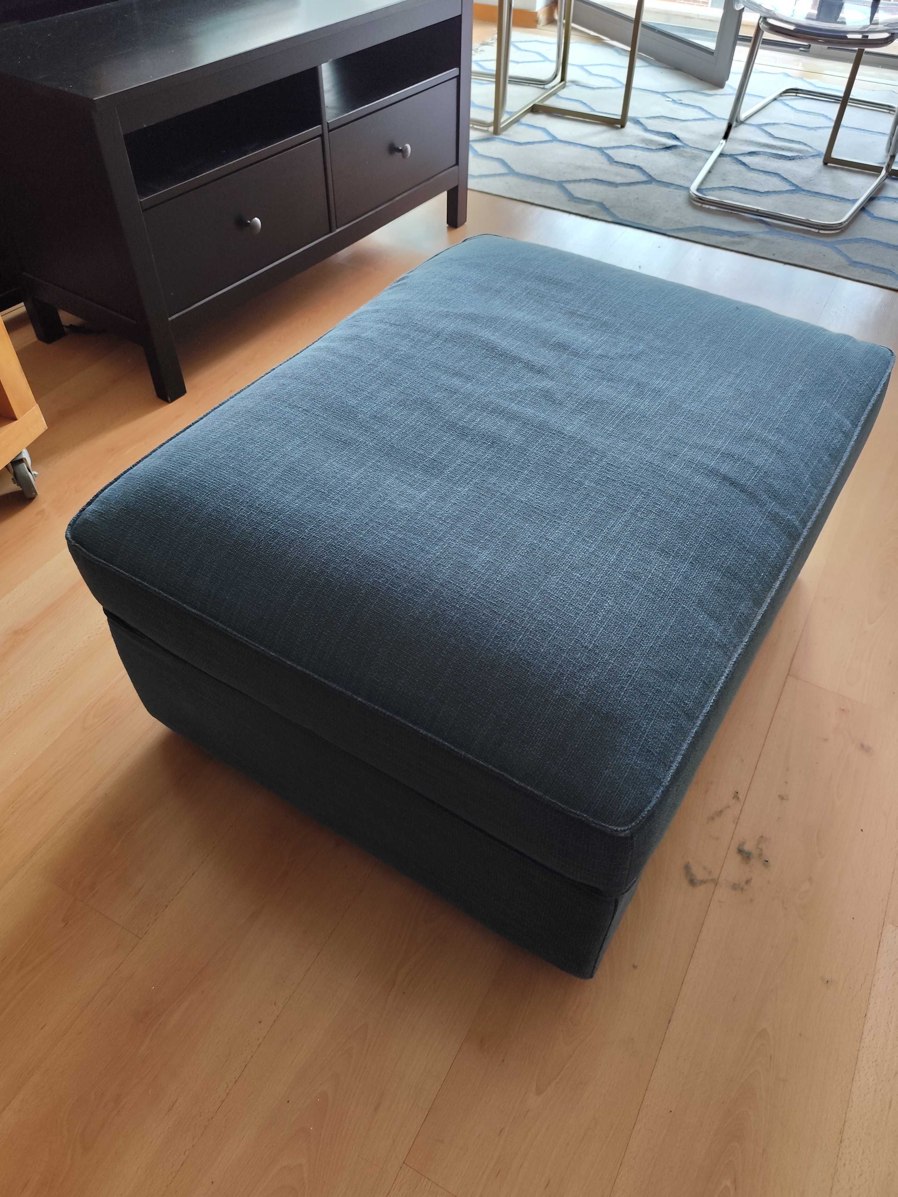 Conjunto sofás 3 + 2 lugares + Puff IKEA