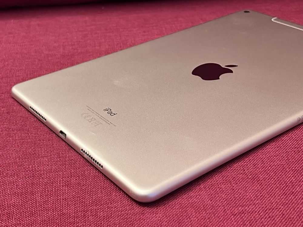 Ipad Air 3 (a2123) на запчасти.