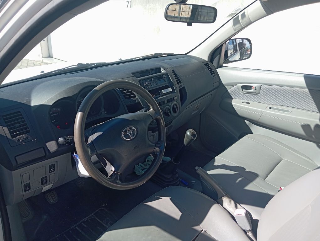 Toyota Hilux  3 lugares 2.5 d4d ano 2006