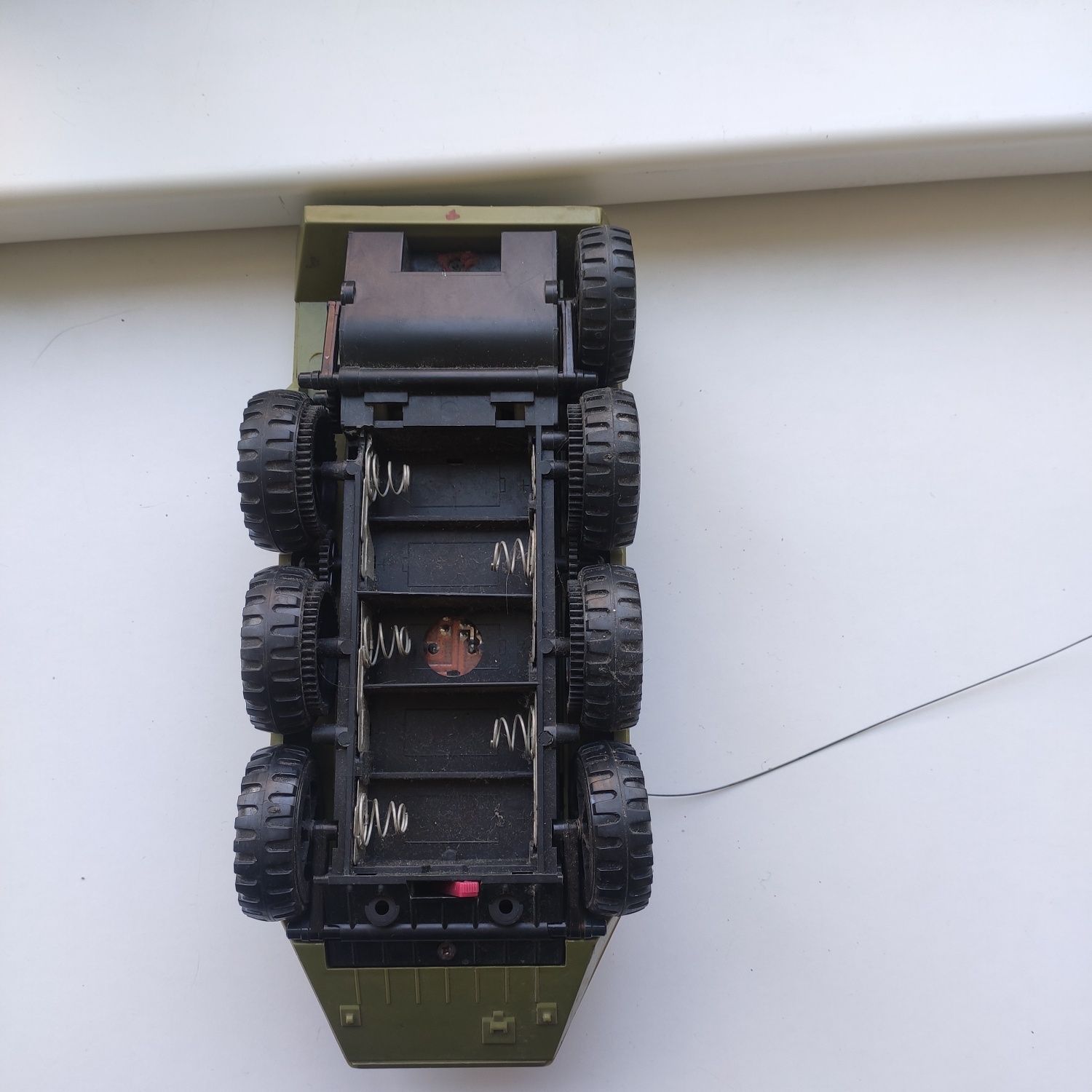Игрушка БТР-80 на реставрацию, восстановление