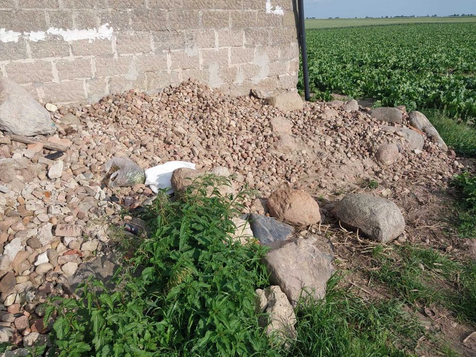 Kamienie polne duże i małe