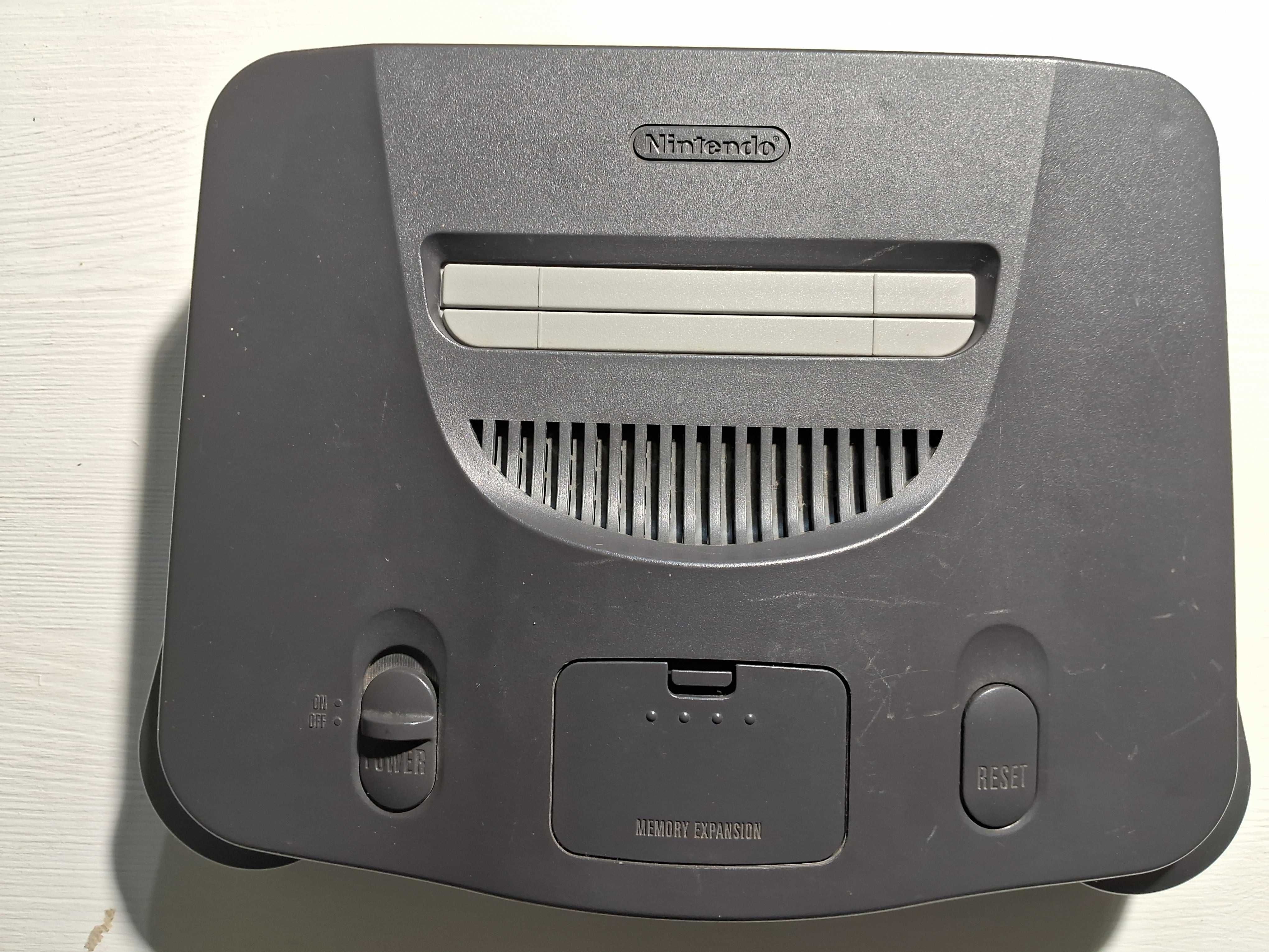 nintendo 64 с чемоданом