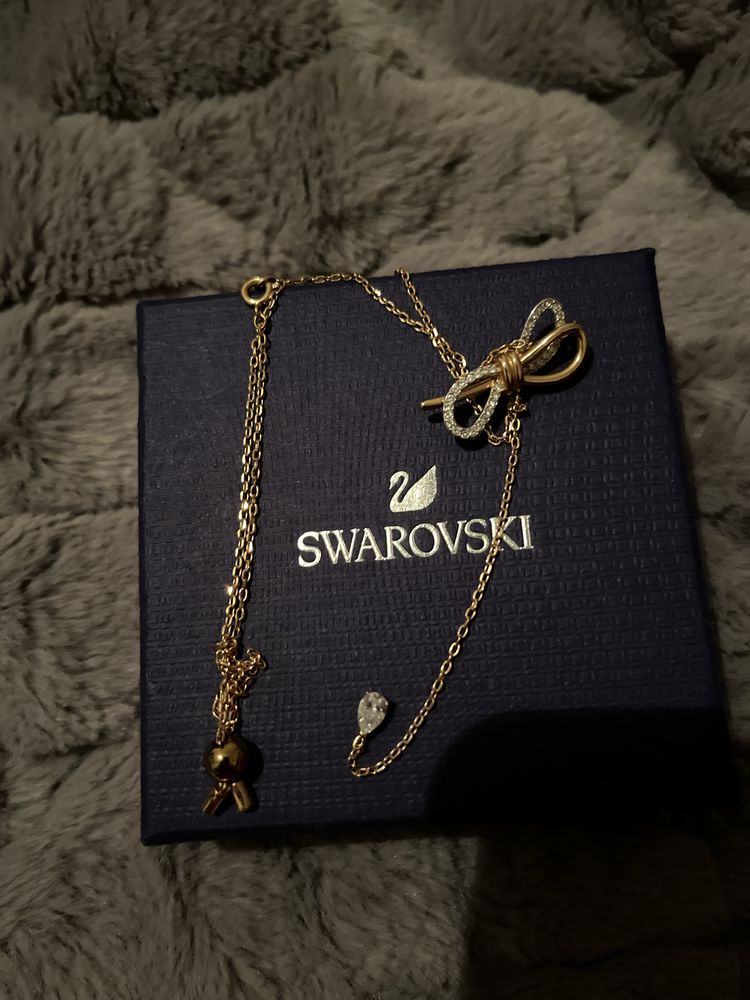 Colar swarovski laco com pendente