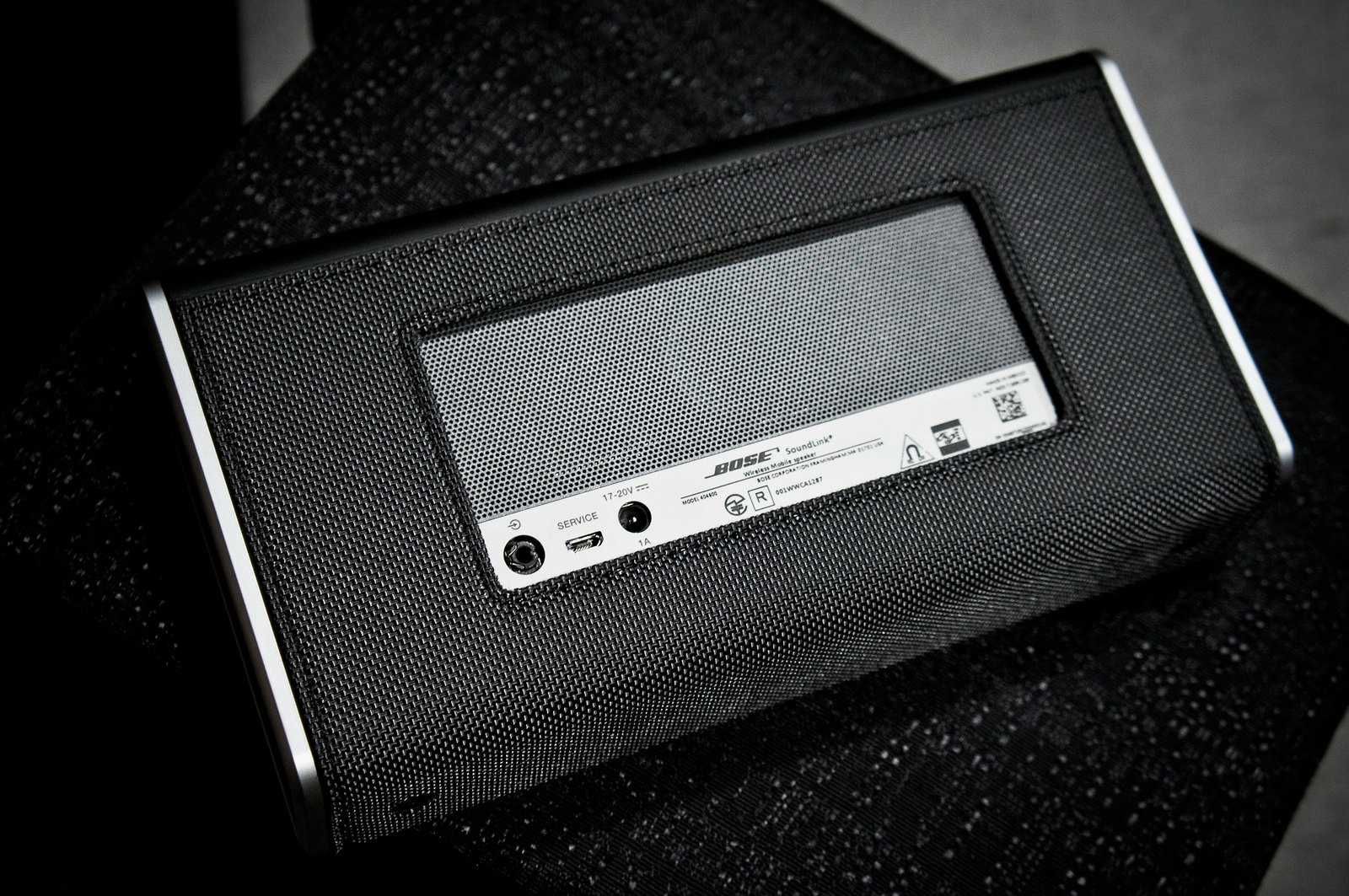 Coluna portatil Bose Sound Link II