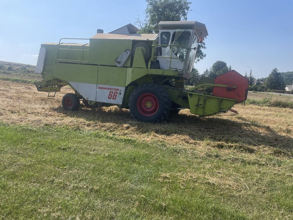 Claas Dominator 66