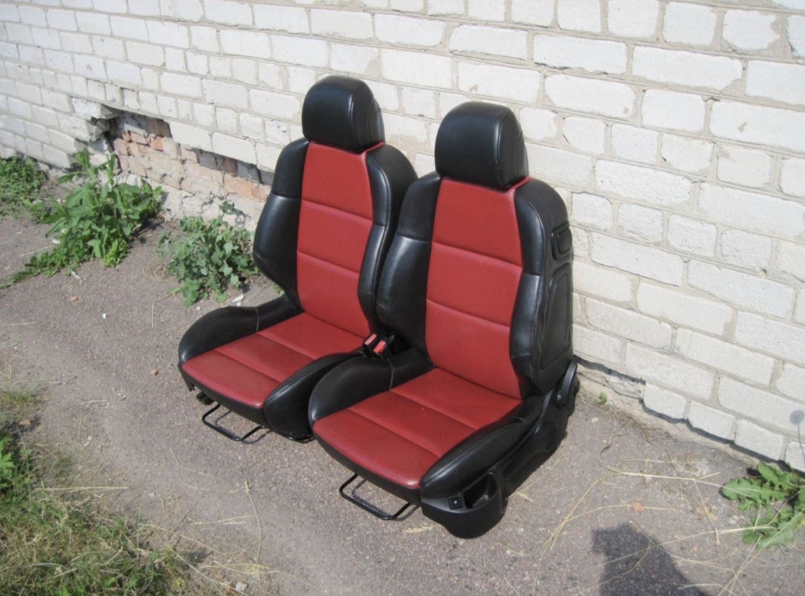 Сидения (сидіння) golf3,recaro stail edition,рекаро.
pekapo
pekapo