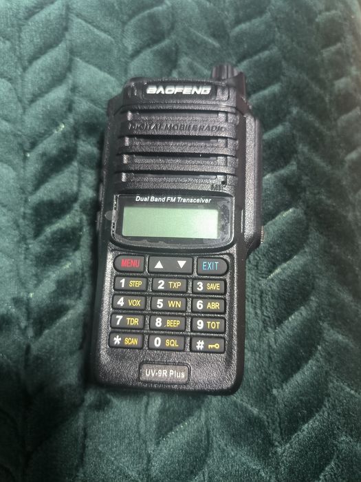 Продається нові дві рації Baofeng UV-9r (plus)
