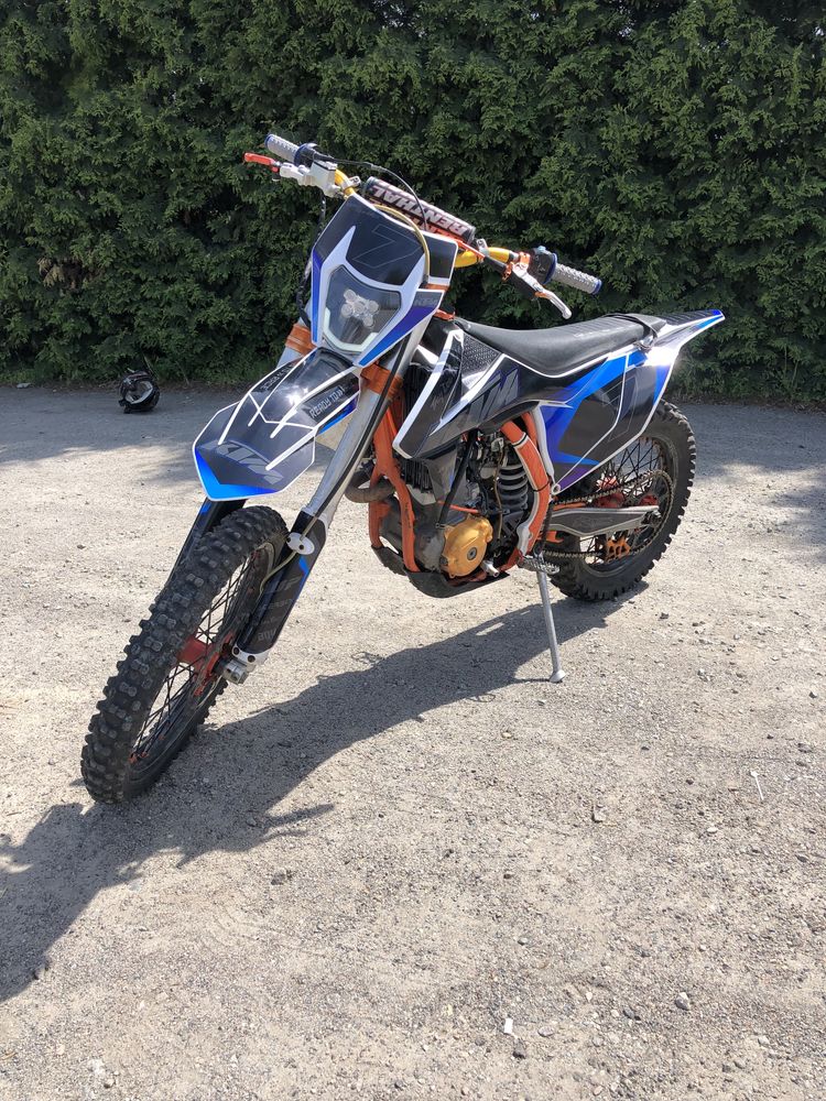 Geon Dakar GNX 250