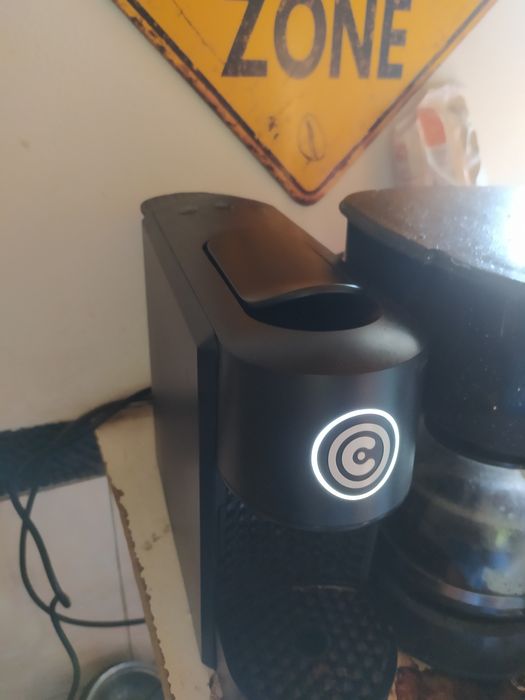 Vendo/ troco Máquina café continente