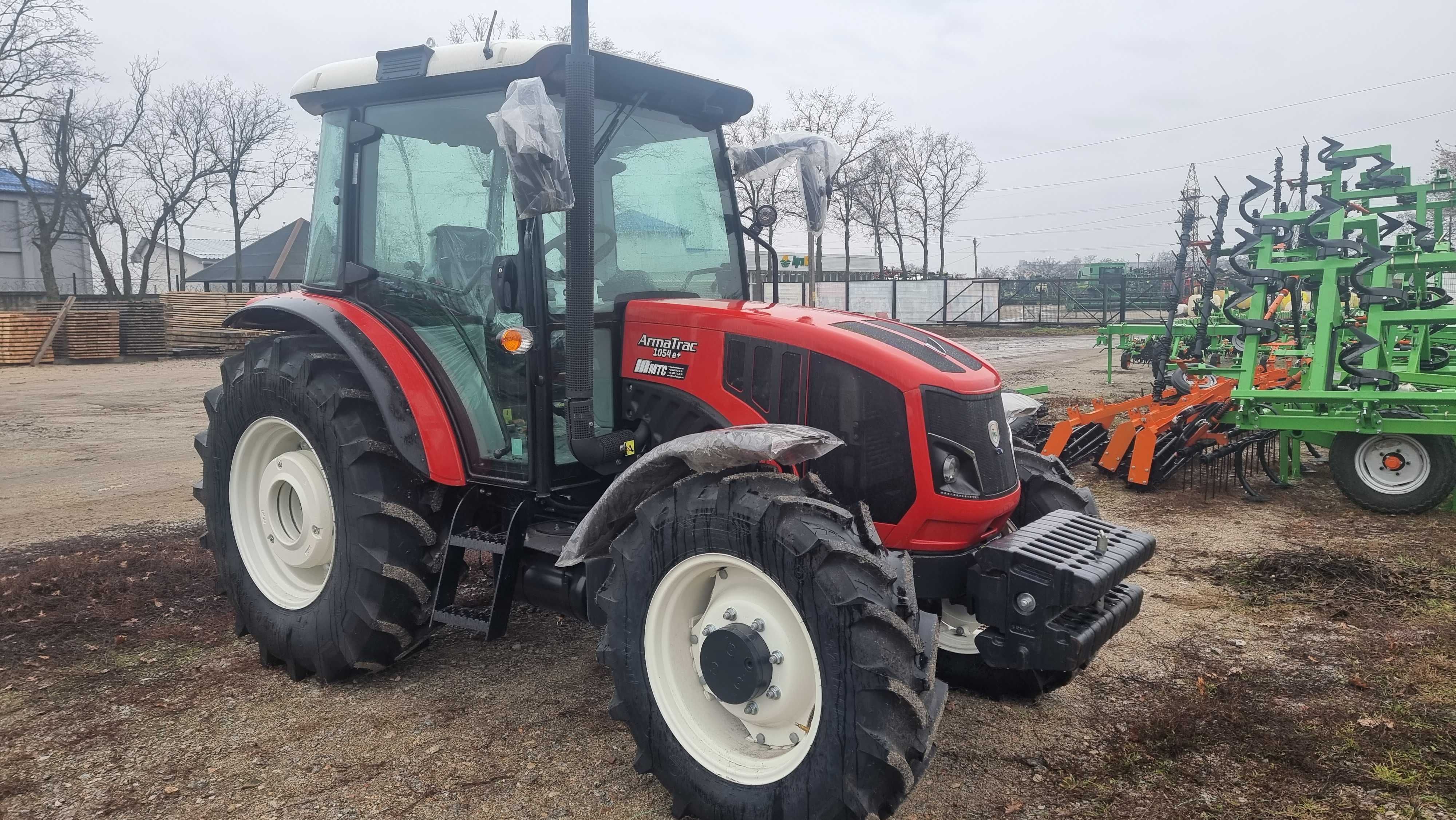 Трактор ArmaTrac 1054 Perkins Carraro 12+12 (зетор ловол мтз) АРК ГРУП