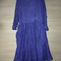 Sukienka 128 koronka niebieska