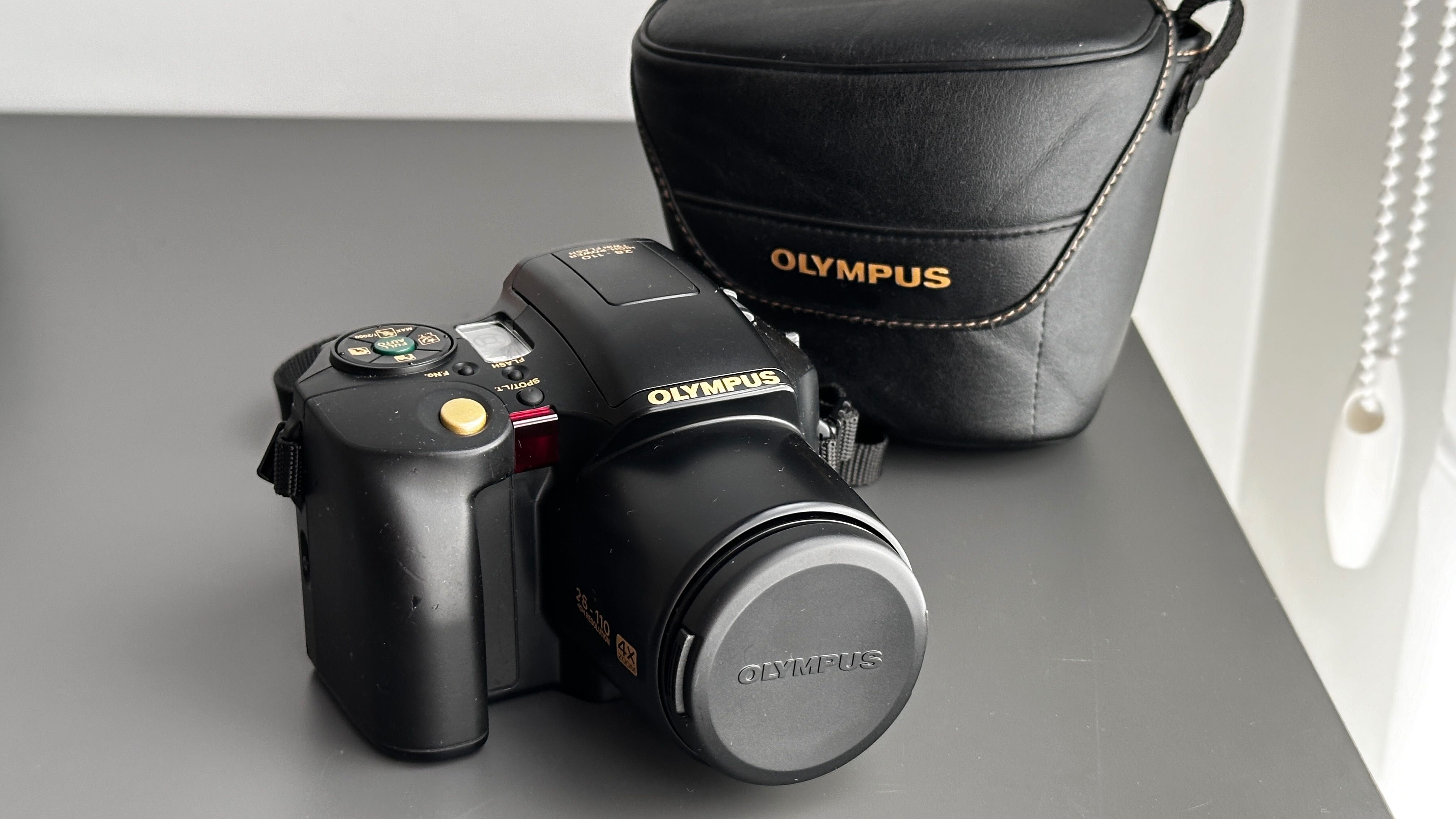 Aparat fotograficzny Olympus iS-100s