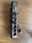 Listwa zasilajaca z wylacznikiem. Kabel 3 metry