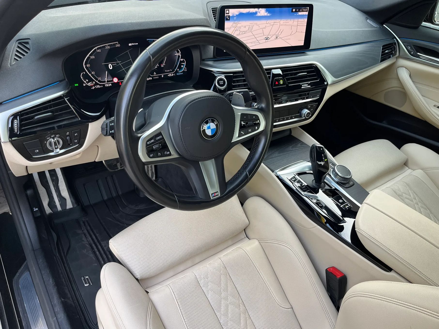 BMW Seria 5 LCI 530e xDrive 292KM M Sport Hybryda Plug-In Polski Salon