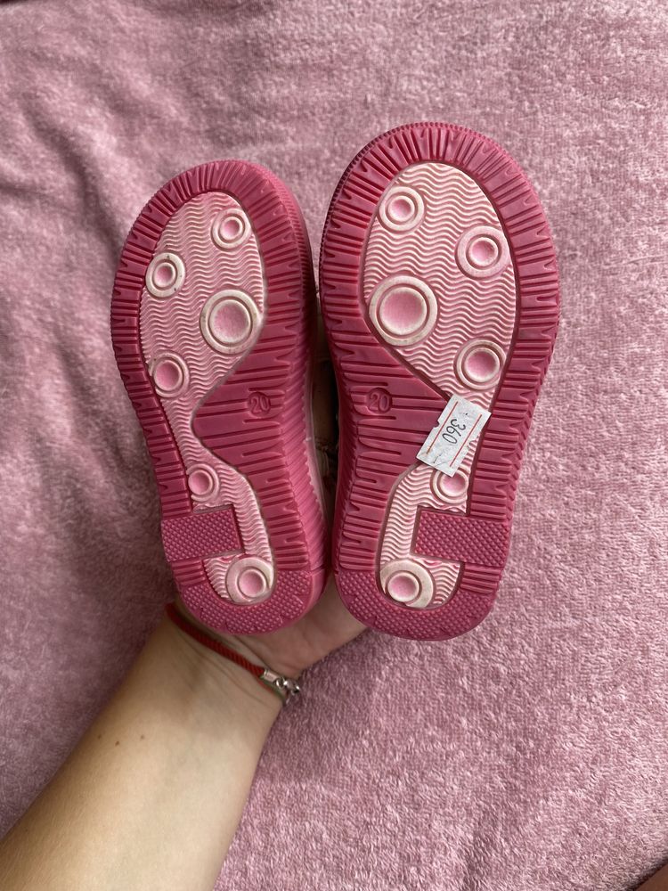 Взуття для дівчинки на маленьку ніжку обувь для девочки на маленькую