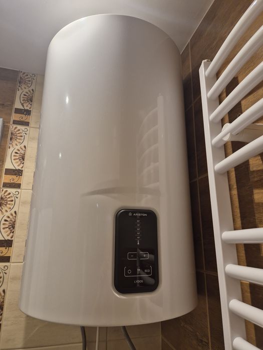 Bojler elektryczny wody 75l Ariston