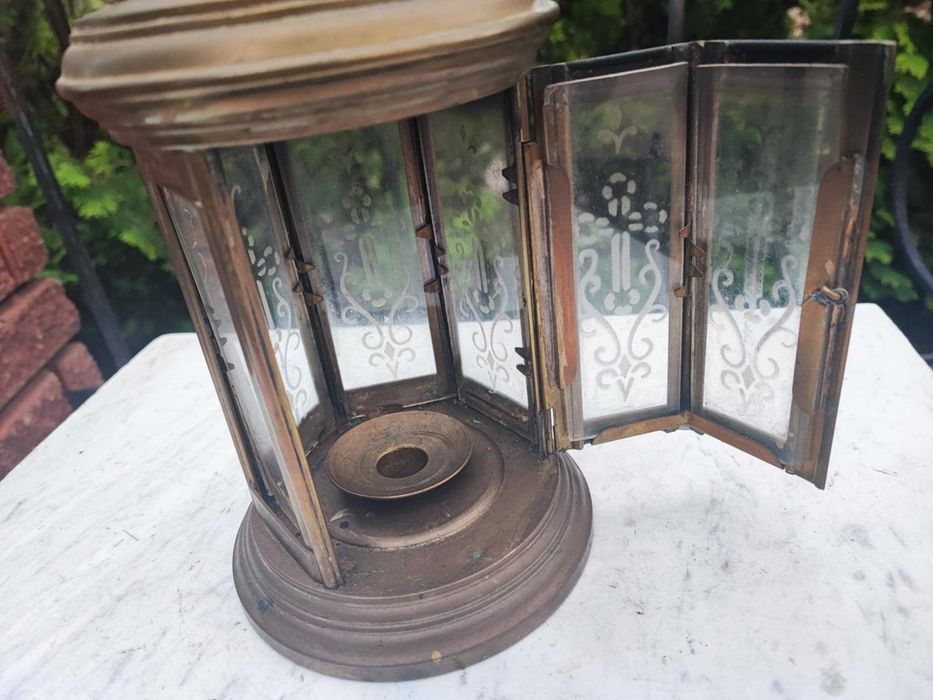 Neogotyk,mosiężna latarnia na świeczkę do kapliczki