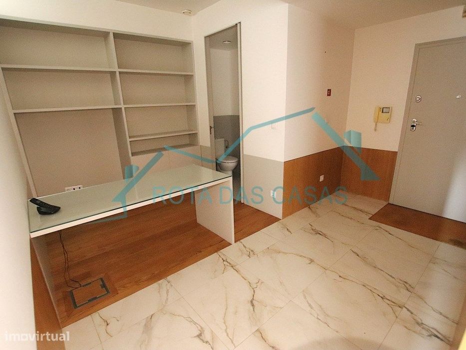 Avenida da Boavista - Escritório inserido em edifício prestigiado