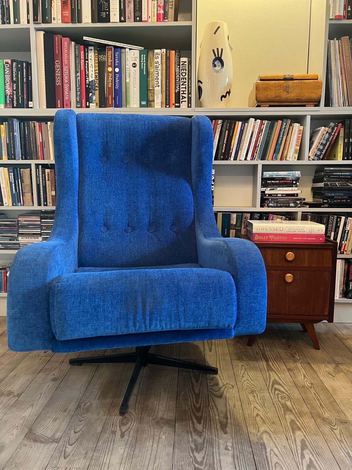 Piękny fotel uszak obrotowy duży masywny PRL vintage retro