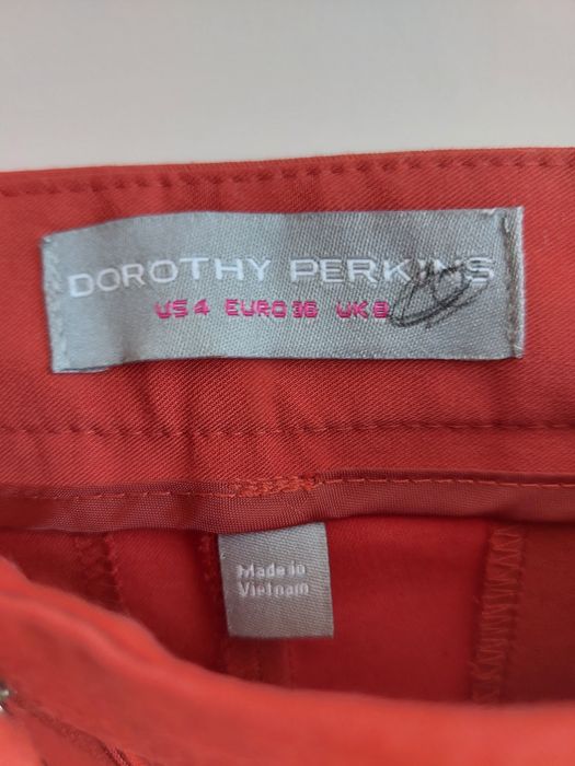 Жіночі штани DOROTHY PERKINS. EURO 36.