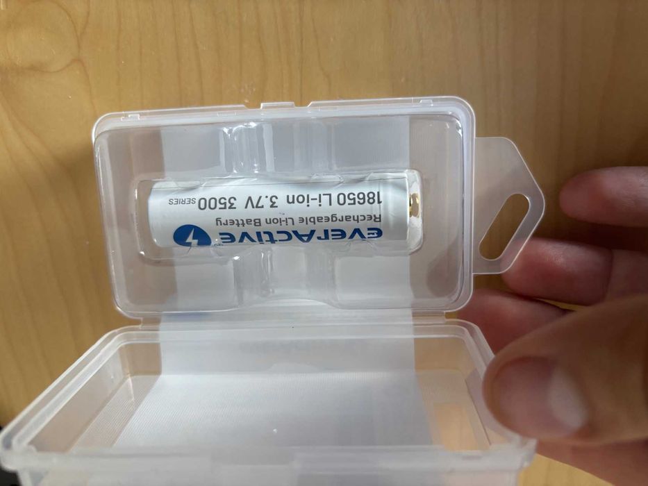 Bateria 18650 Everactive 3500mAh com carregamento micro-usb