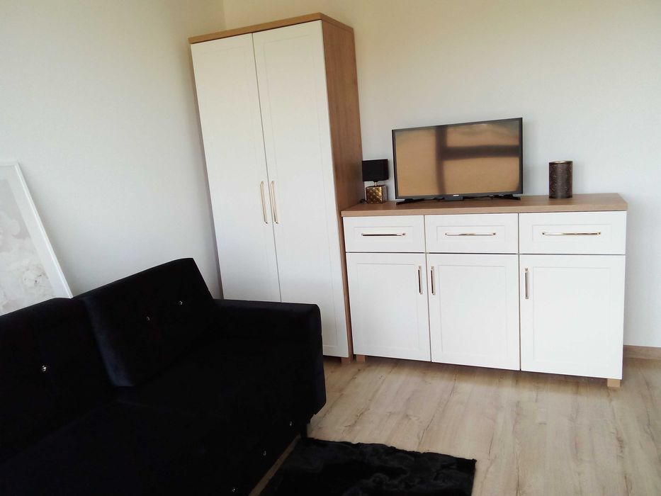 Do wynajęcia komfortowe mieszkanie z balkonem.