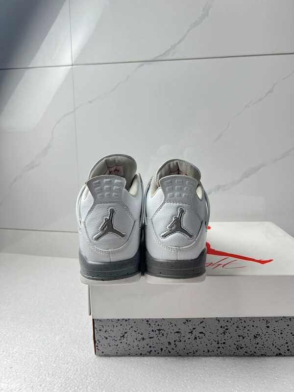 Jordan 4 Retro White Oreo