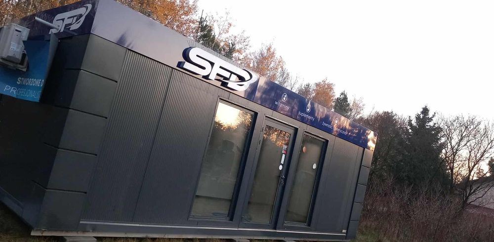 Sprzedam pawilon handlowy 8/3