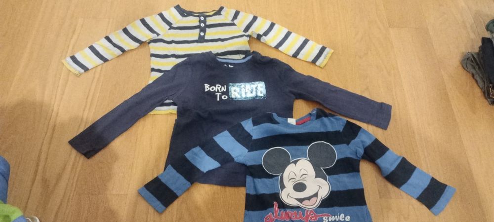 Zestaw ubranek bluzki z długim rękawem, bluzy, spodnie 98