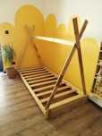 Drewniane łóżko dla dzieci 90x200 domek tipi