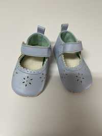 Sapatos de bebé menina