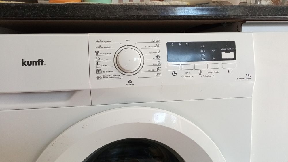 Máquina de lavar como nova