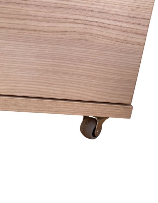 Szafka nocna na kółkach