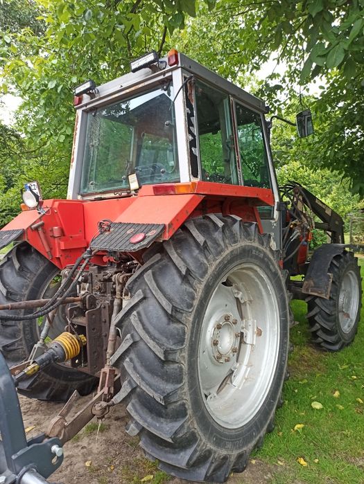 Massey Ferguson MF 1014 + ładowacz czołowy Stoll Robust