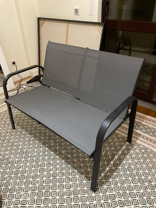 Sofá e duas cadeiras jardim